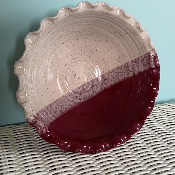 Vintage Farmhouse Pottery Serving Bowl scalloped edge - Picture 2 of 5